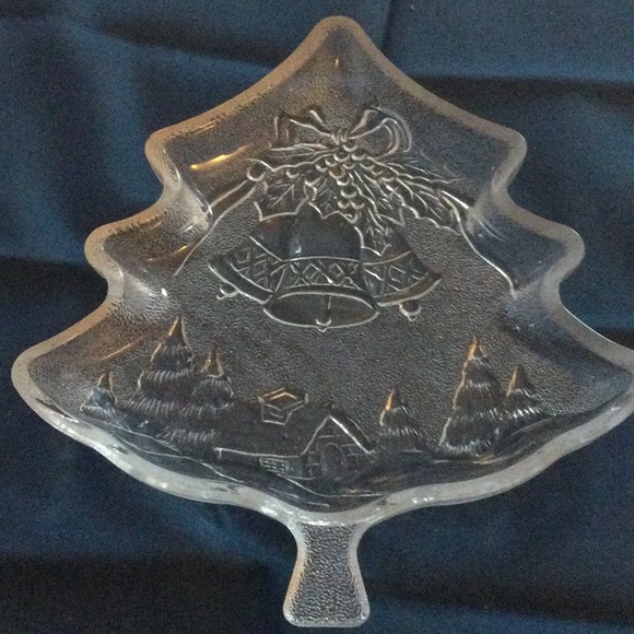3/$10 | Glass Christmas Tree Serving Dish - Picture 4 of 6